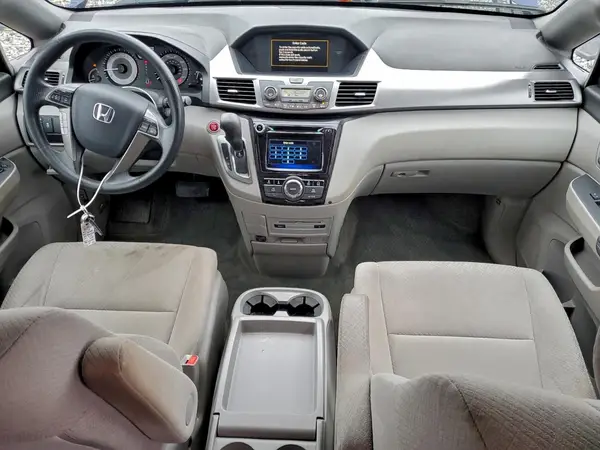 5FNRL5H31GB131718 2016 HONDA ODYSSEY - Image 8