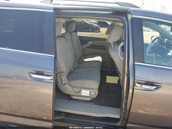 5FNRL5H31GB137020 2016 HONDA ODYSSEY - Image 8