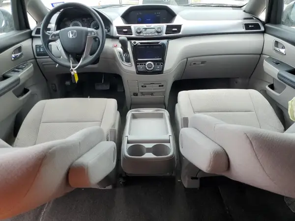 5FNRL5H31GB157493 2016 HONDA ODYSSEY - Image 8