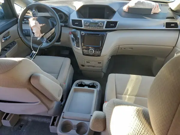 5FNRL5H31HB005733 2017 HONDA ODYSSEY - Image 8
