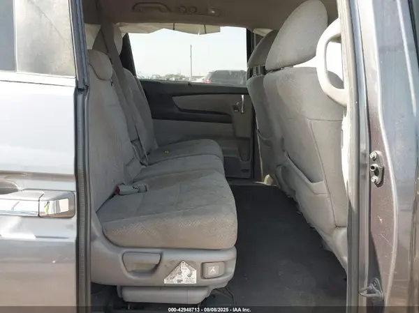 5FNRL5H32GB010387 2016 HONDA ODYSSEY - Image 8