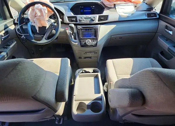 5FNRL5H32GB016464 2016 HONDA ODYSSEY - Image 8