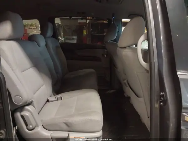 5FNRL5H32GB024709 2016 HONDA ODYSSEY - Image 8