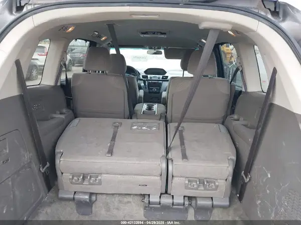 5FNRL5H32GB031806 2016 HONDA ODYSSEY - Image 8