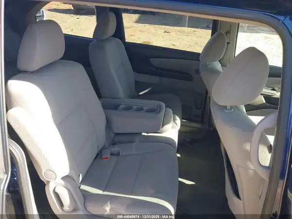 5FNRL5H32GB032566 2016 HONDA ODYSSEY - Image 8