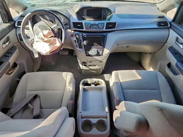 5FNRL5H32GB061209 2016 HONDA ODYSSEY - Image 8