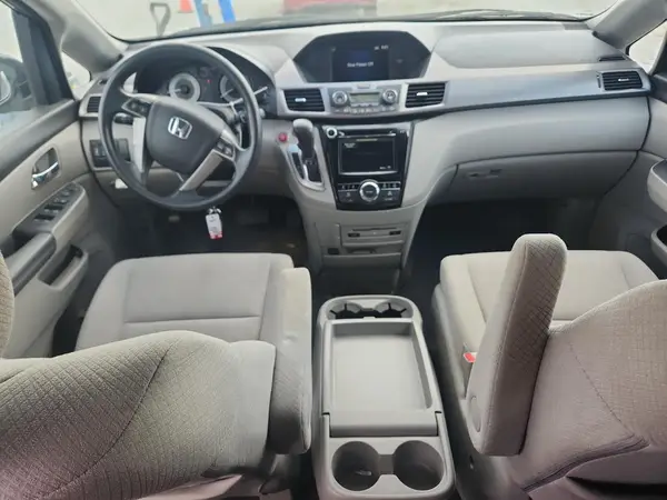 5FNRL5H32GB121781 2016 HONDA ODYSSEY - Image 8