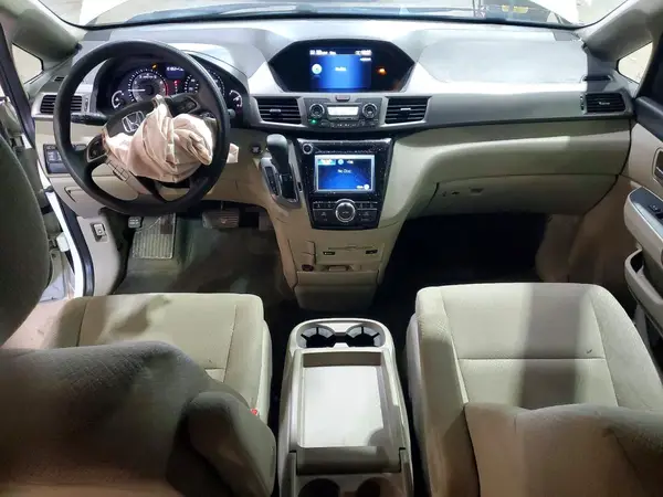 5FNRL5H32GB126415 2016 HONDA ODYSSEY - Image 8