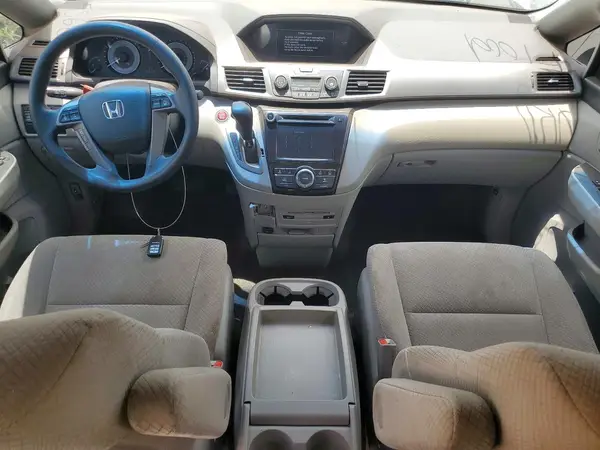 5FNRL5H32GB136880 2016 HONDA ODYSSEY - Image 8