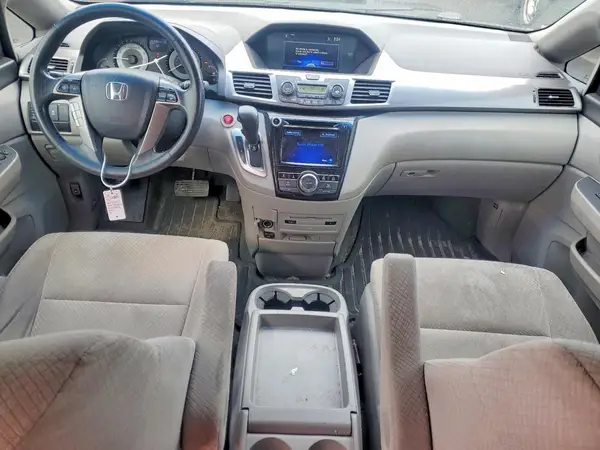 5FNRL5H32GB141786 2016 HONDA ODYSSEY - Image 8