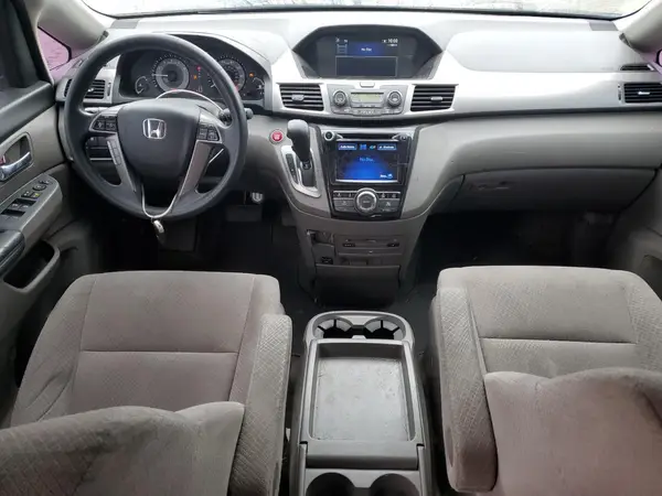 5FNRL5H32GB146003 2016 HONDA ODYSSEY - Image 8