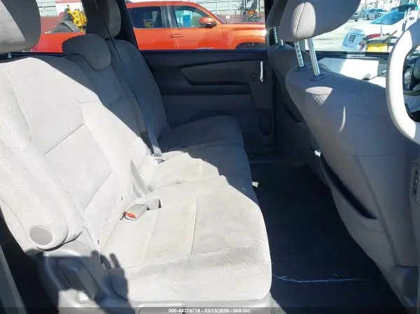 5FNRL5H32GB148141 2016 HONDA ODYSSEY - Image 8