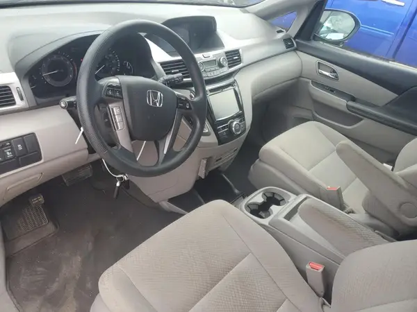 5FNRL5H32HB009774 2017 HONDA ODYSSEY - Image 8