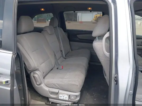 5FNRL5H33GB084806 2016 HONDA ODYSSEY - Image 8