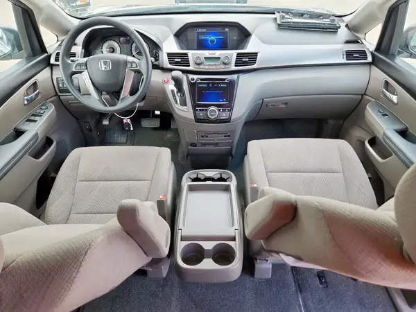 5FNRL5H33GB101295 2016 HONDA ODYSSEY - Image 8