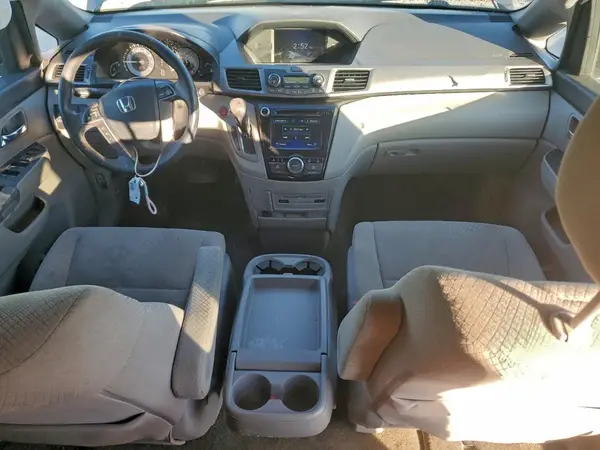 5FNRL5H33GB135494 2016 HONDA ODYSSEY - Image 8