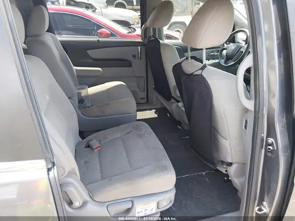 5FNRL5H33GB151842 2016 HONDA ODYSSEY - Image 8