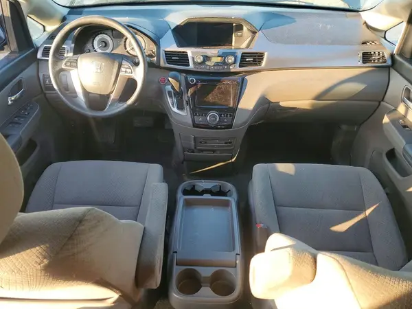 5FNRL5H33HB010190 2017 HONDA ODYSSEY - Image 8