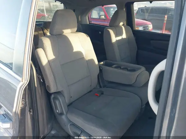 5FNRL5H34GB066279 2016 HONDA ODYSSEY - Image 8
