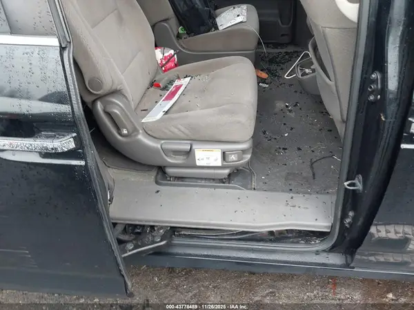 5FNRL5H34GB123838 2016 HONDA ODYSSEY - Image 8