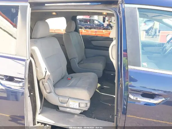 5FNRL5H34GB158184 2016 HONDA ODYSSEY - Image 8