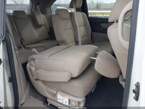 5FNRL5H34GB162185 2016 HONDA ODYSSEY - Image 8