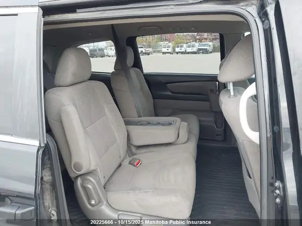 5FNRL5H34GB514746 2016 HONDA ODYSSEY - Image 8