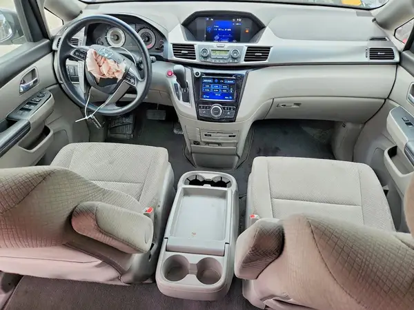 5FNRL5H34HB023210 2017 HONDA ODYSSEY - Image 8