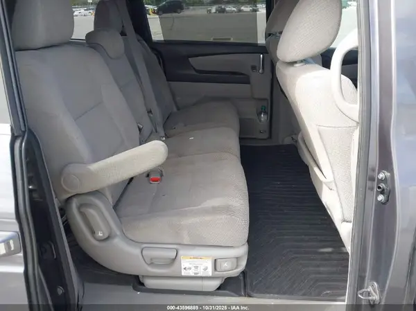 5FNRL5H35GB079929 2016 HONDA ODYSSEY - Image 8