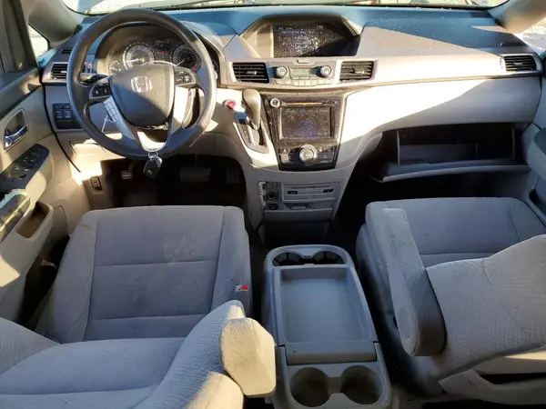 5FNRL5H35GB081132 2016 HONDA ODYSSEY - Image 8