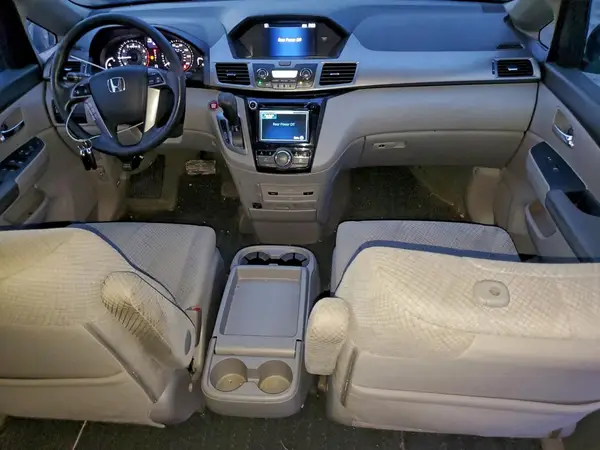 5FNRL5H35GB136405 2016 HONDA ODYSSEY - Image 8