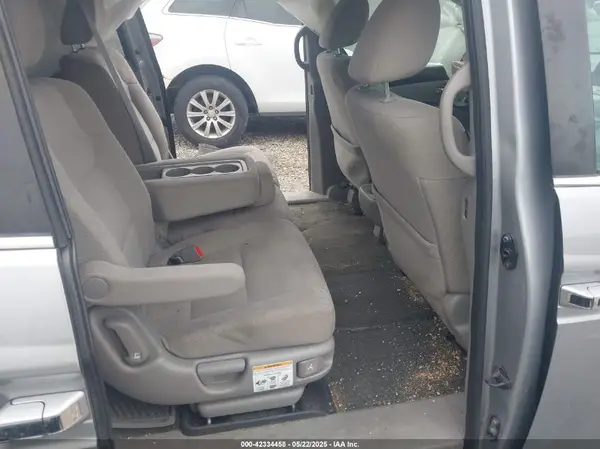 5FNRL5H35GB146996 2016 HONDA ODYSSEY - Image 8