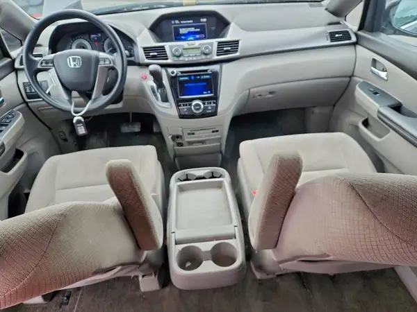 5FNRL5H35GB148893 2016 HONDA ODYSSEY - Image 8