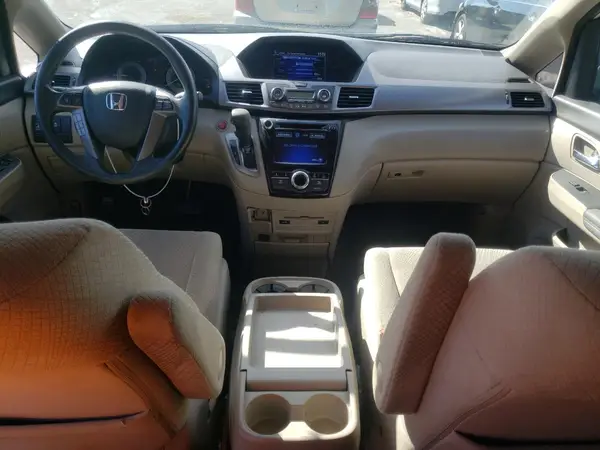 5FNRL5H35GB161062 2016 HONDA ODYSSEY - Image 8