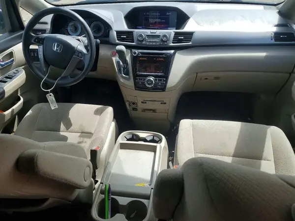 5FNRL5H35HB024964 2017 HONDA ODYSSEY - Image 8