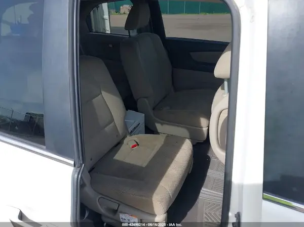 5FNRL5H36GB038645 2016 HONDA ODYSSEY - Image 8