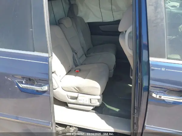 5FNRL5H36GB049807 2016 HONDA ODYSSEY - Image 8