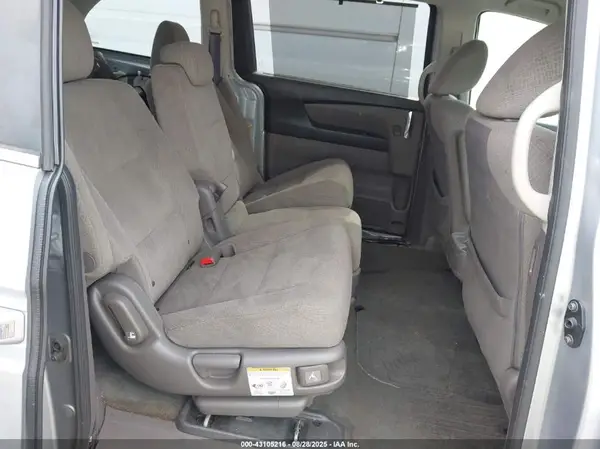 5FNRL5H36GB069930 2016 HONDA ODYSSEY - Image 8