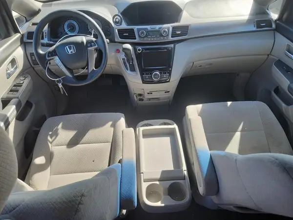 5FNRL5H36GB096495 2016 HONDA ODYSSEY - Image 8
