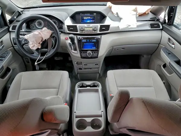 5FNRL5H36GB136820 2016 HONDA ODYSSEY - Image 8