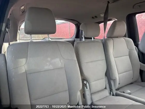 5FNRL5H36GB503019 2016 HONDA ODYSSEY - Image 8