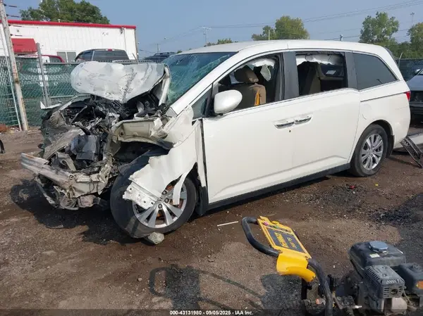 5FNRL5H36HB001838 2017 HONDA ODYSSEY - Image 2