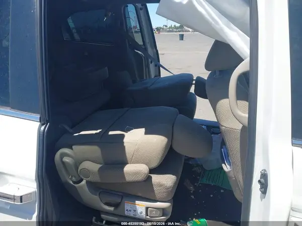 5FNRL5H36HB009809 2017 HONDA ODYSSEY - Image 8