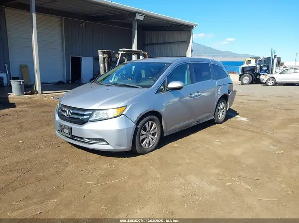 5FNRL5H36HB017831 2017 HONDA ODYSSEY - Image 2