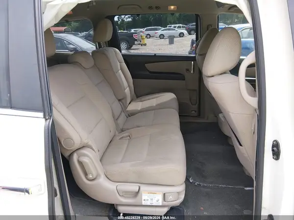 5FNRL5H36HB018171 2017 HONDA ODYSSEY - Image 8