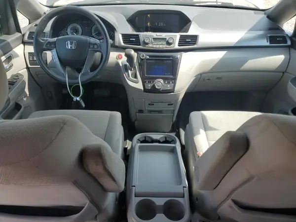 5FNRL5H36HB023256 2017 HONDA ODYSSEY - Image 8