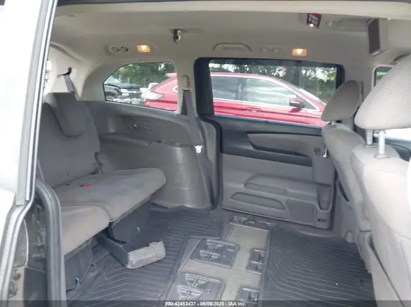 5FNRL5H37GB013818 2016 HONDA ODYSSEY - Image 8
