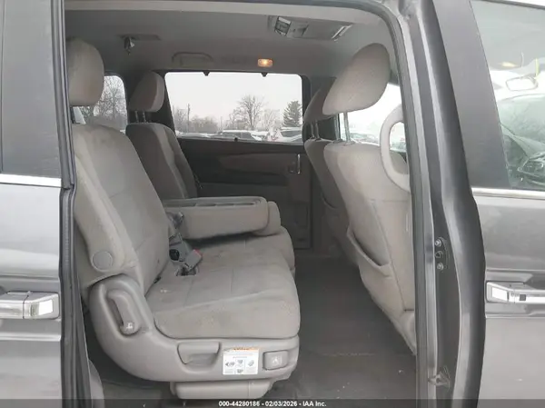 5FNRL5H37GB063392 2016 HONDA ODYSSEY - Image 8