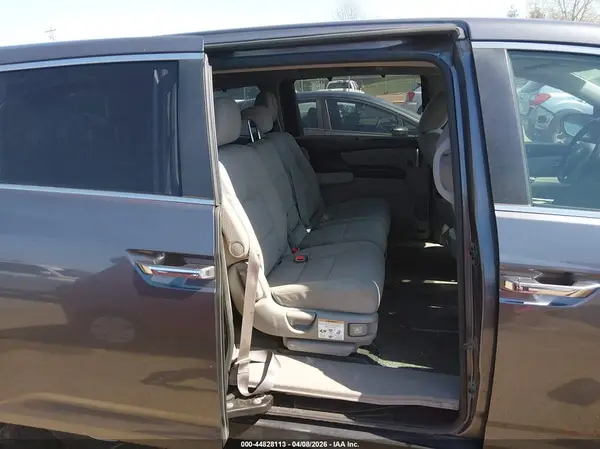 5FNRL5H37GB108945 2016 HONDA ODYSSEY - Image 8