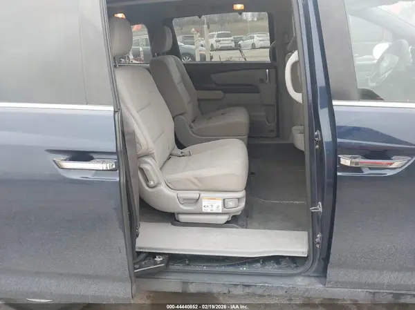 5FNRL5H37GB109917 2016 HONDA ODYSSEY - Image 8